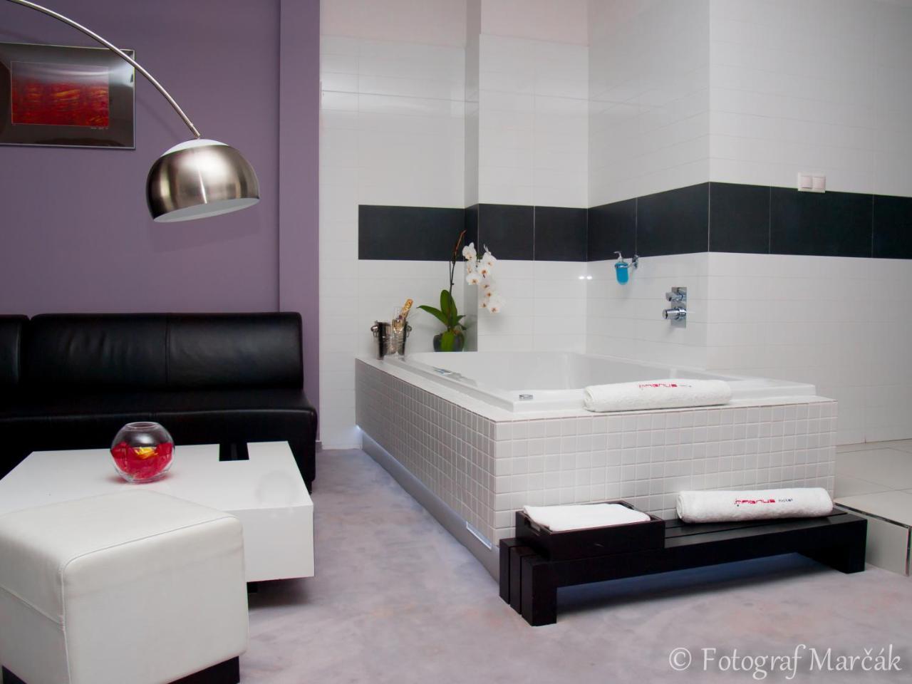 Hotel Magnus Trenčín Zewnętrze zdjęcie