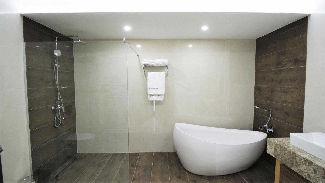 Hotel Magnus Trenčín Zewnętrze zdjęcie