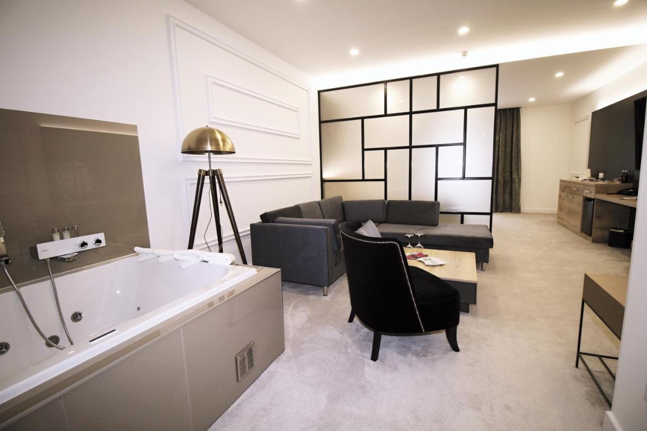 Hotel Magnus Trenčín Zewnętrze zdjęcie