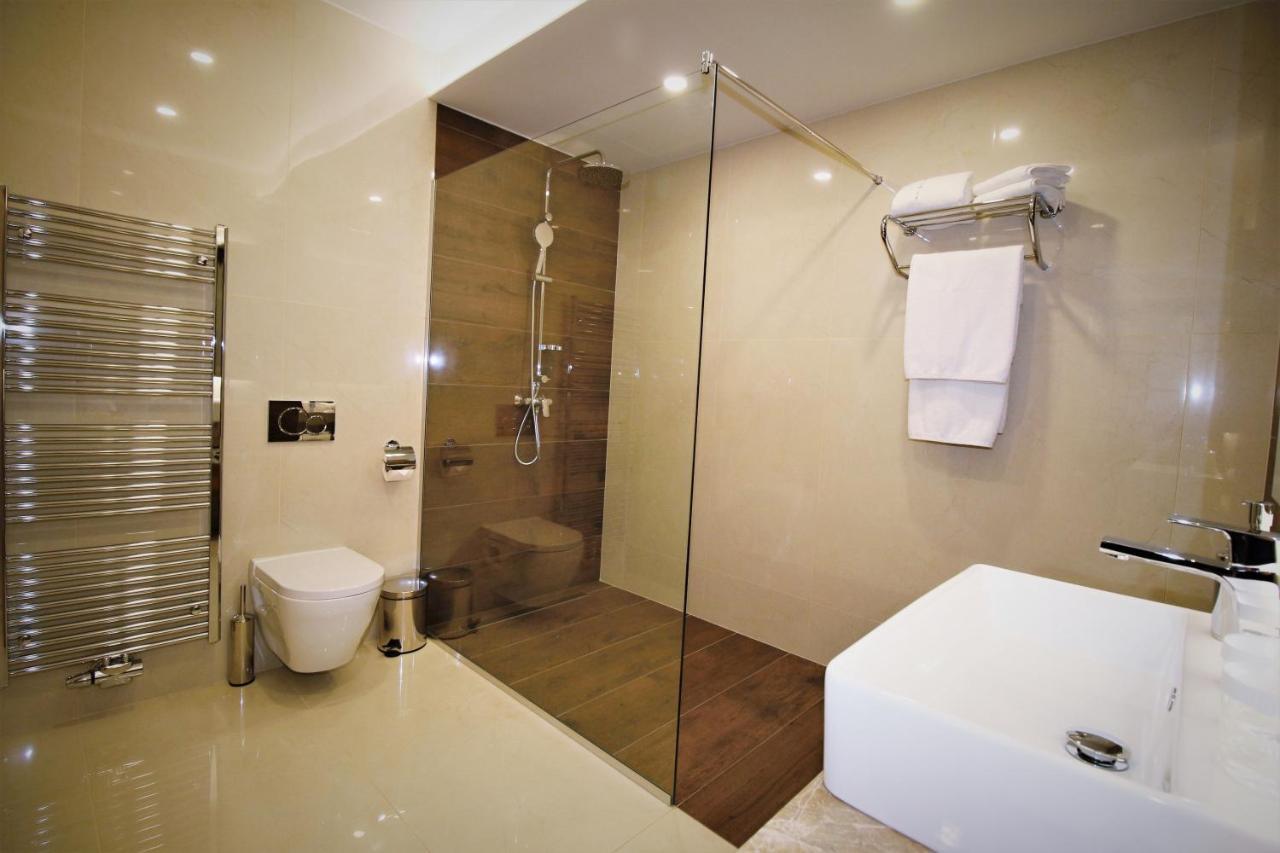 Hotel Magnus Trenčín Zewnętrze zdjęcie